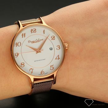 Zegarek damski BRUNO CALVANI BC3097 różowe złoto. Zegarek damski zachowany w klasycznym różowej kolorystyce z piękną białą tarczą. Tarcza zegarka ozdobiona cyframi arabskimi i wskazówkami (2).jpg